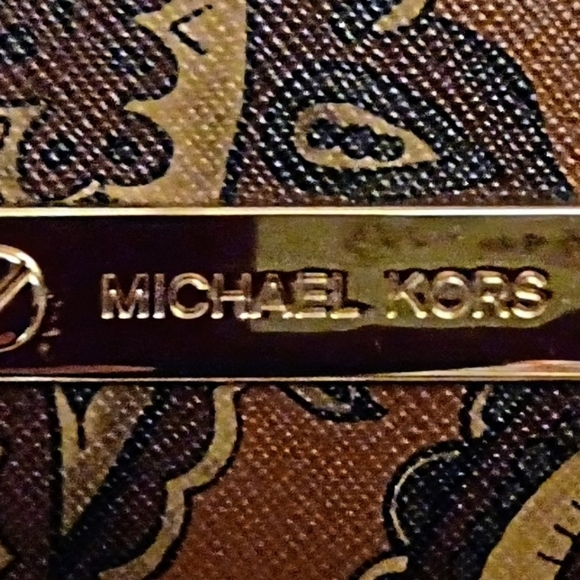 Michael Kors Paisley Printed Medium handbag/tote - Picture 6 of 7